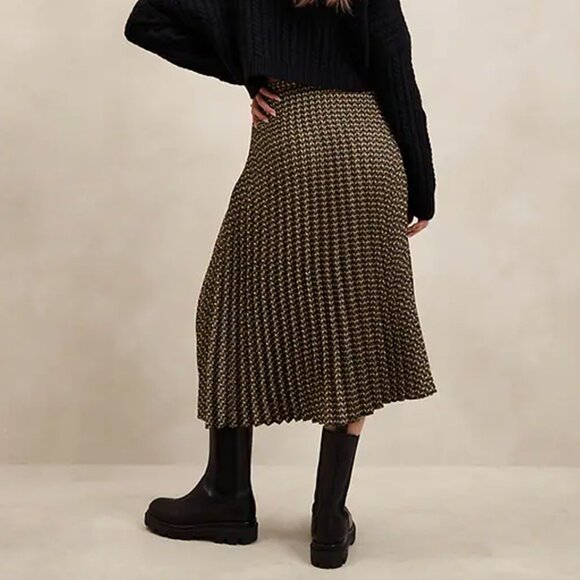 Banana Republic Silky Pleated Midi Skirt - Picture 2 of 5